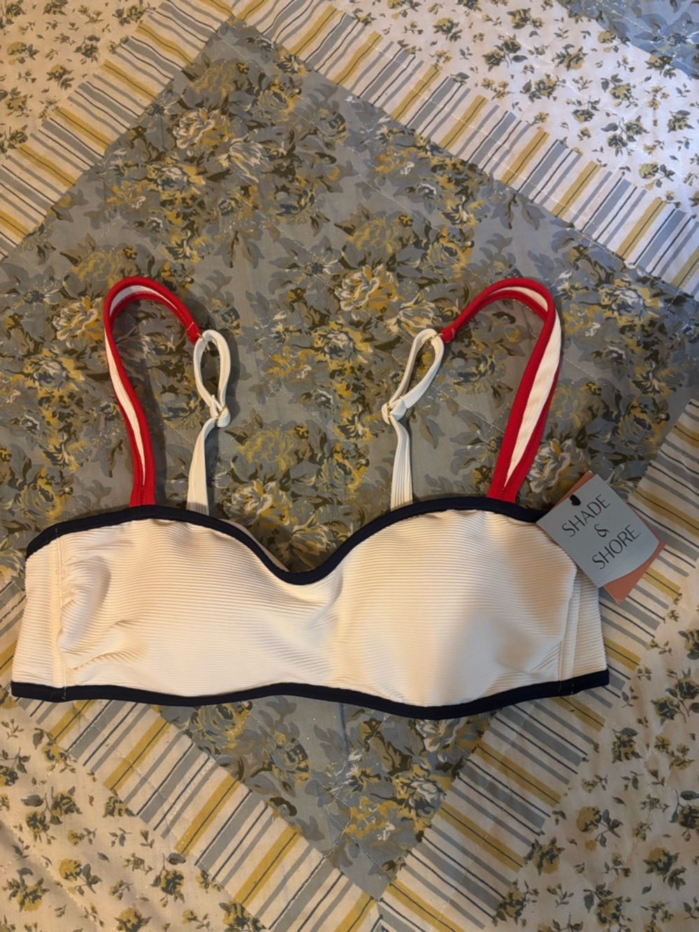 Shade & Shore Women's White Bandeau Bikini Top with Red Straps 36C
